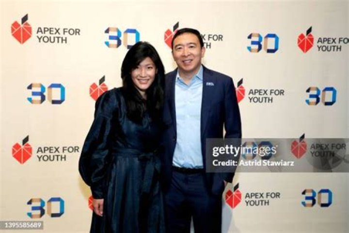 Evelyn Yang Evelyn Yang